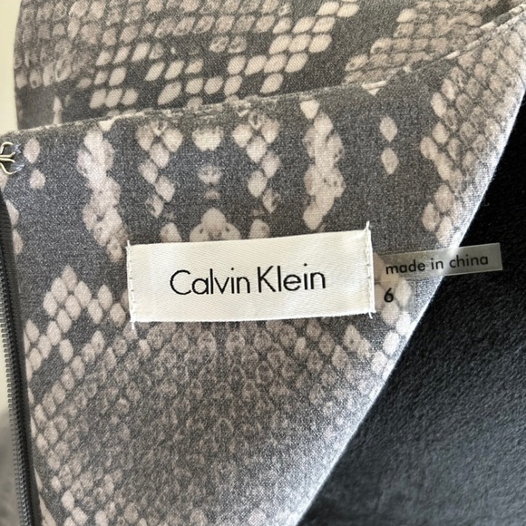 Calvin Klein Women’s Gray Snake Print Dress Size 6 NWT - Picture 8 of 8